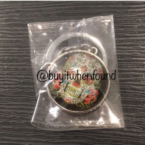 Day of The Dead & Peace Love Cabochon Keychains - Picture 7 of 8